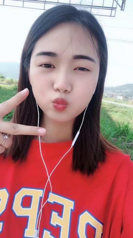 深拥必定温暖的第一张照片--莆田交友网