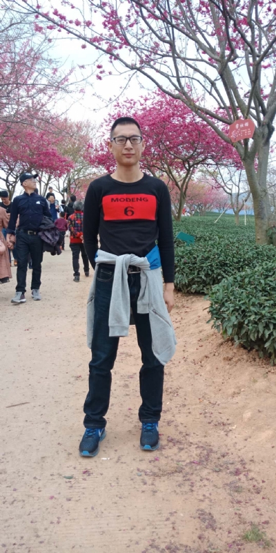 小梁的第二张照片--莆田交友网