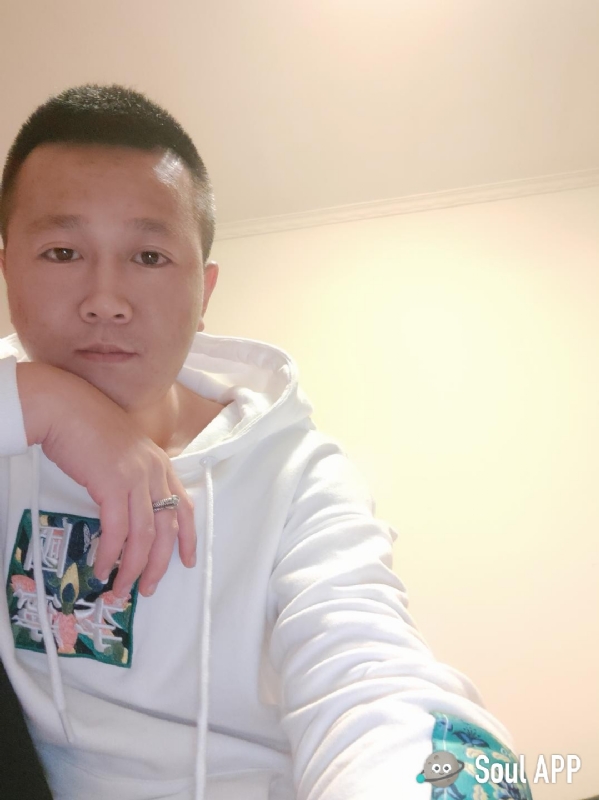 Away的第一张照片--莆田交友网