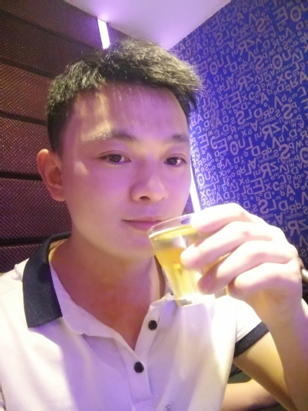 幸福的拥抱的第一张照片--莆田交友网