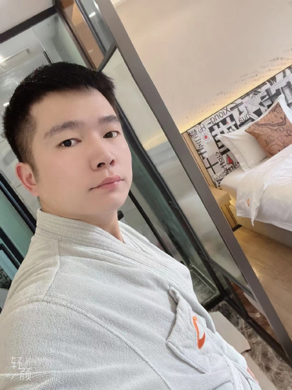 绿帽的第一张照片--莆田交友网