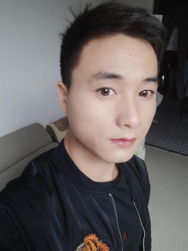 何凡的第三张照片--莆田交友网