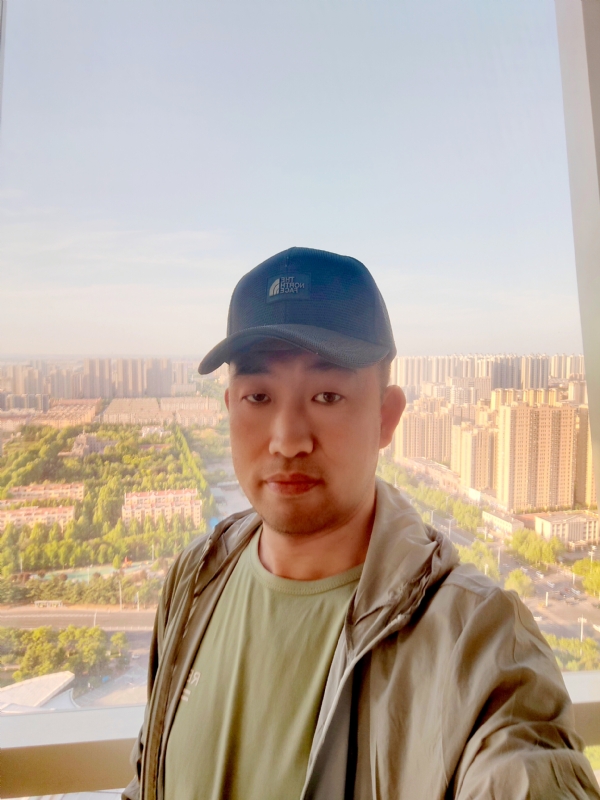 勇攀高峰的第一张照片--莆田交友网